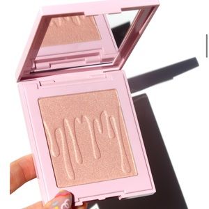 Kylie Cosmetics Highlighter